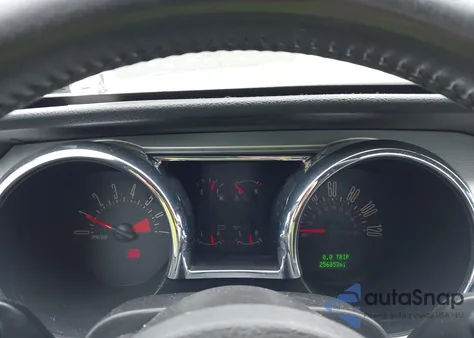 2005 Ford Mustang V6 Deluxe/V6 Premium из США, поврежденный, VIN 1ZVFT80N355238167